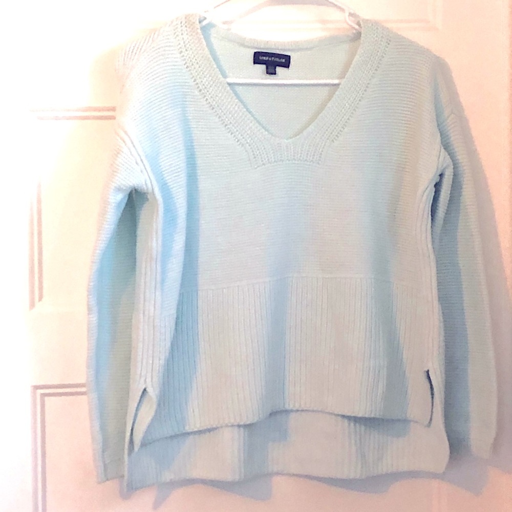 Women’s Lord and Taylor sweater